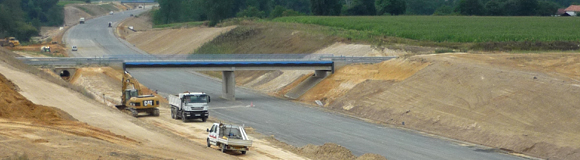 autoroute en chantier dans les Landes 